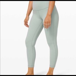 NWT Lululemon Align 25”